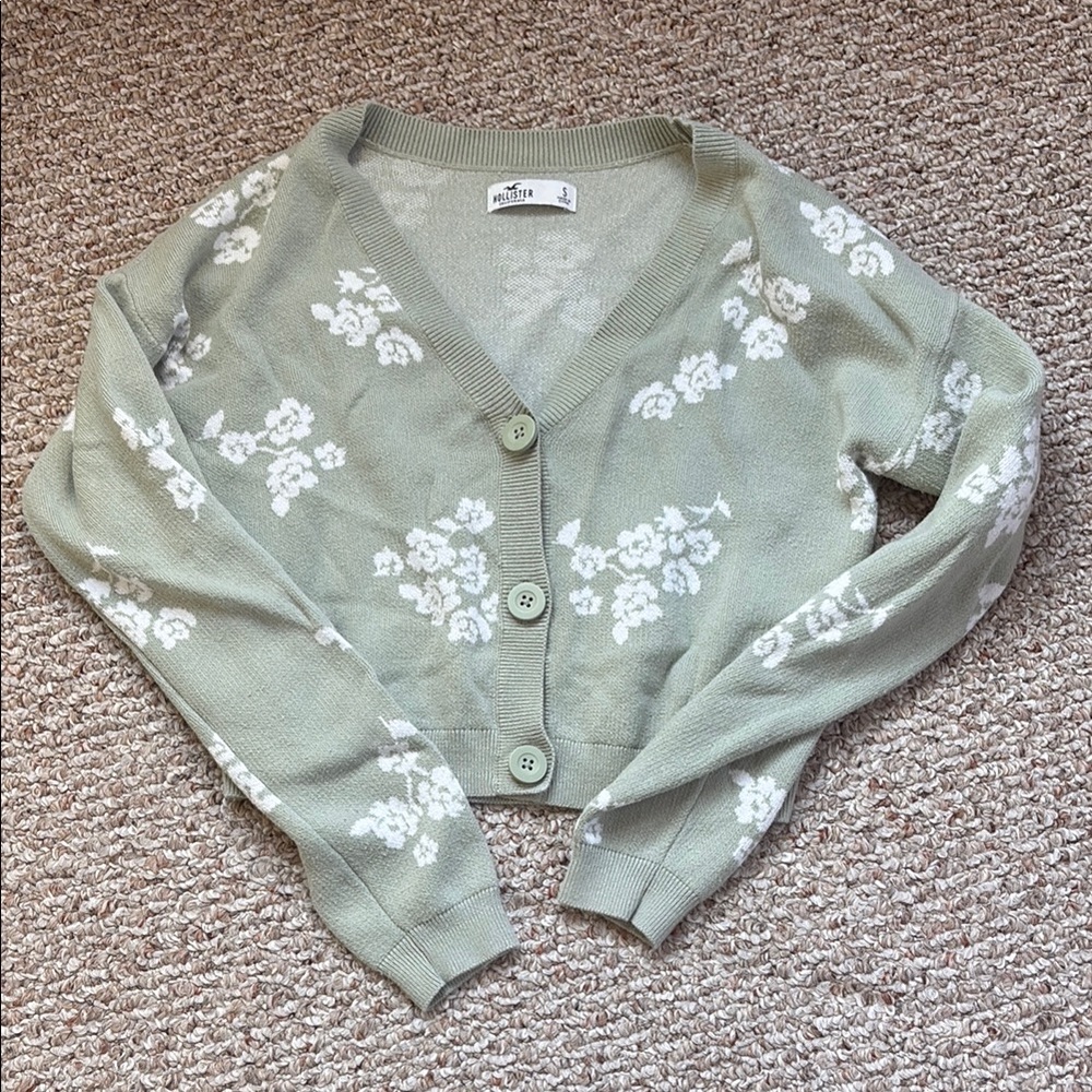 Hollister Green and White Floral Cardigan Sweater